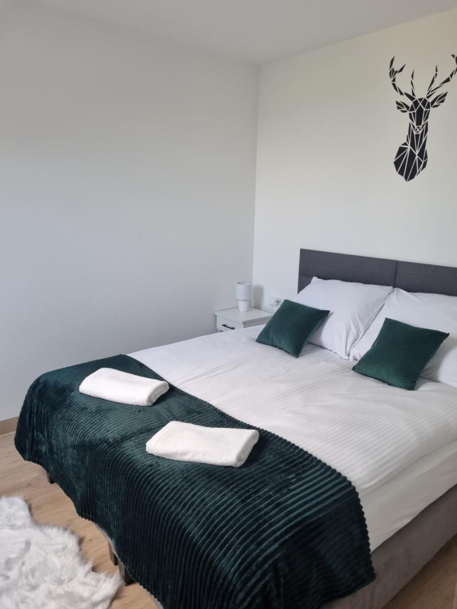Apartamenty Jelen Pod Grapom Banska Nizna 외부 사진